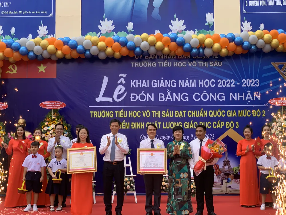 1,7 triệu học sinh TPHCM dự khai giảng năm học mới ảnh 14