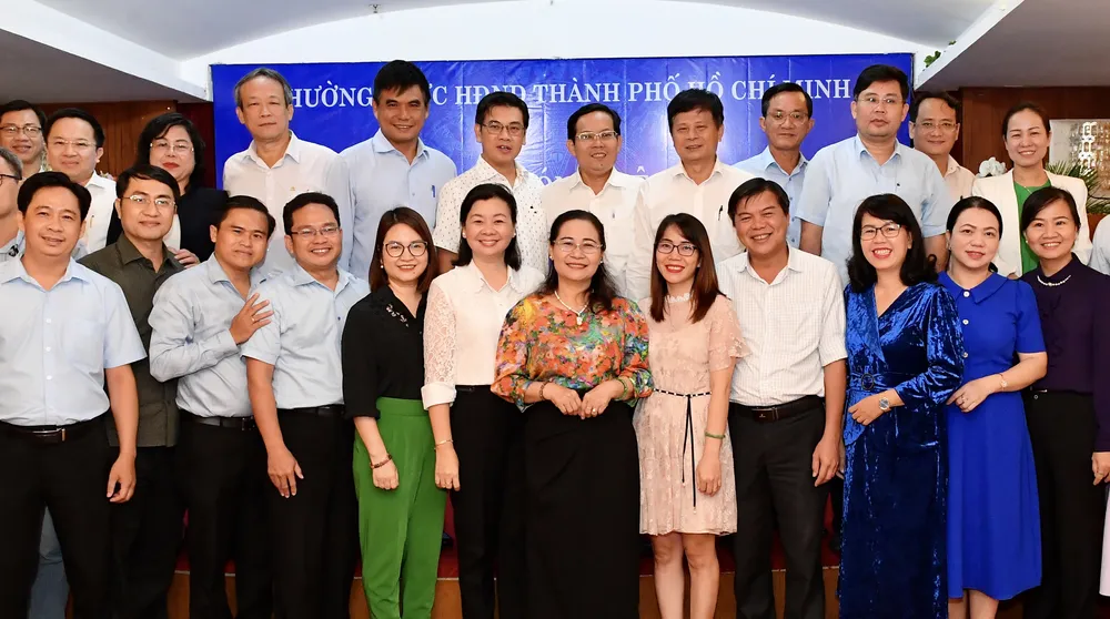 Thường trực HĐND TPHCM gặp gỡ các cơ quan báo chí thành phố ảnh 1