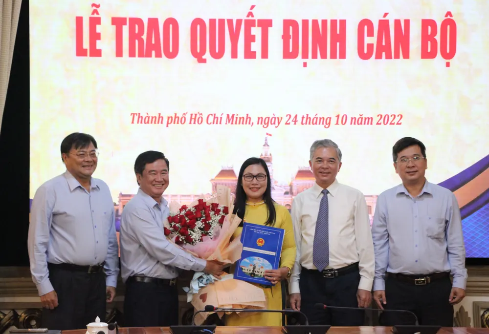 Chánh Văn phòng Sở Tư pháp giữ chức Chủ tịch Hội đồng thành viên Công ty Thảo Cầm viên Sài Gòn ảnh 2
