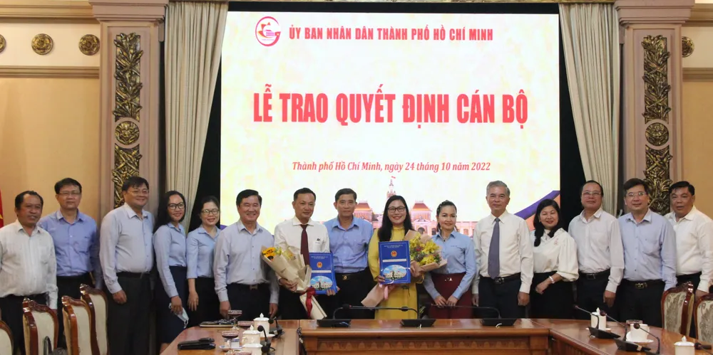 Chánh Văn phòng Sở Tư pháp giữ chức Chủ tịch Hội đồng thành viên Công ty Thảo Cầm viên Sài Gòn ảnh 5