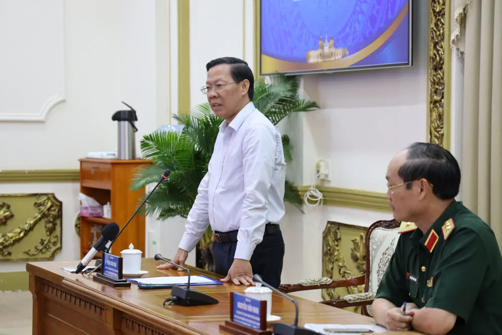 Chủ tịch UBND TPHCM Phan Văn Mãi yêu cầu các địa phương, đơn vị tập trung cho công tác tuyển chọn, giao nhận quân năm 2023 Chủ tịch UBND TPHCM Phan Văn Mãi yêu cầu các địa phương, đơn vị tập trung cho công tác tuyển chọn, giao nhận quân năm 2023