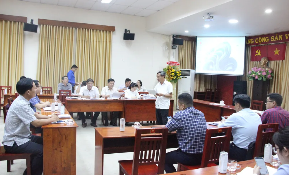 Buổi họp của Thường trực Ban chỉ huy dự án thành phần 2 dự án đường Vành đai 3 diễn ra rất khẩn trương