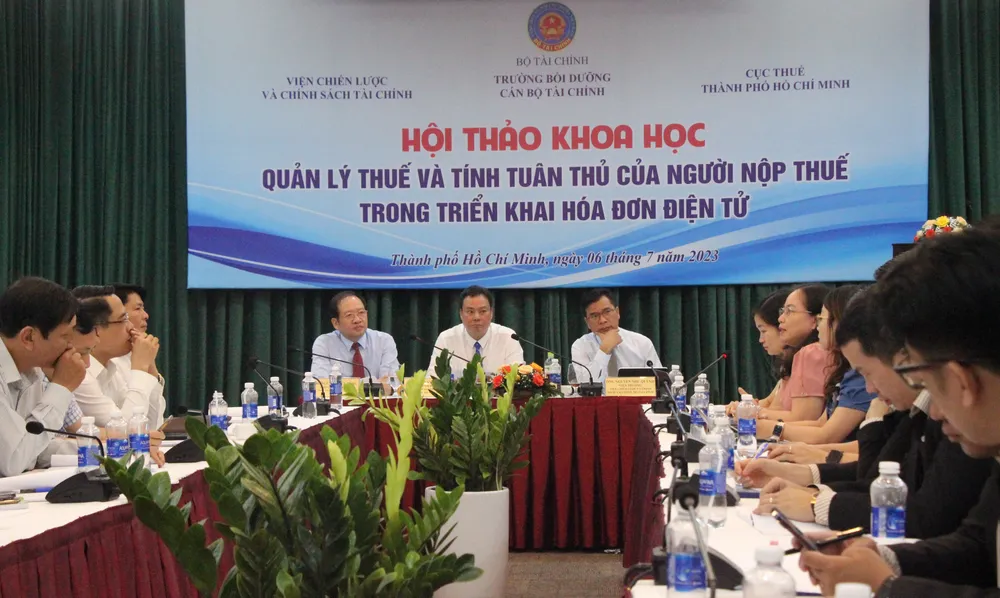 Quang cảnh hội thảo. Ảnh: MAI HOA Quang cảnh hội thảo. Ảnh: MAI HOA
