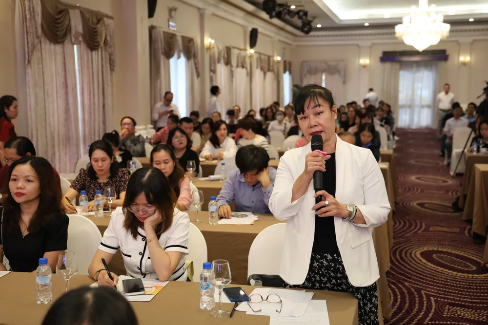 Chị thủy công ty Daikin.JPG