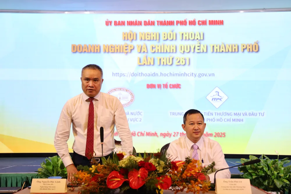 Ông Nguyễn Đức Lệnh, Phó Giám đốc NHNN chi nhánh Khu vực II (đang phát biểu).JPG