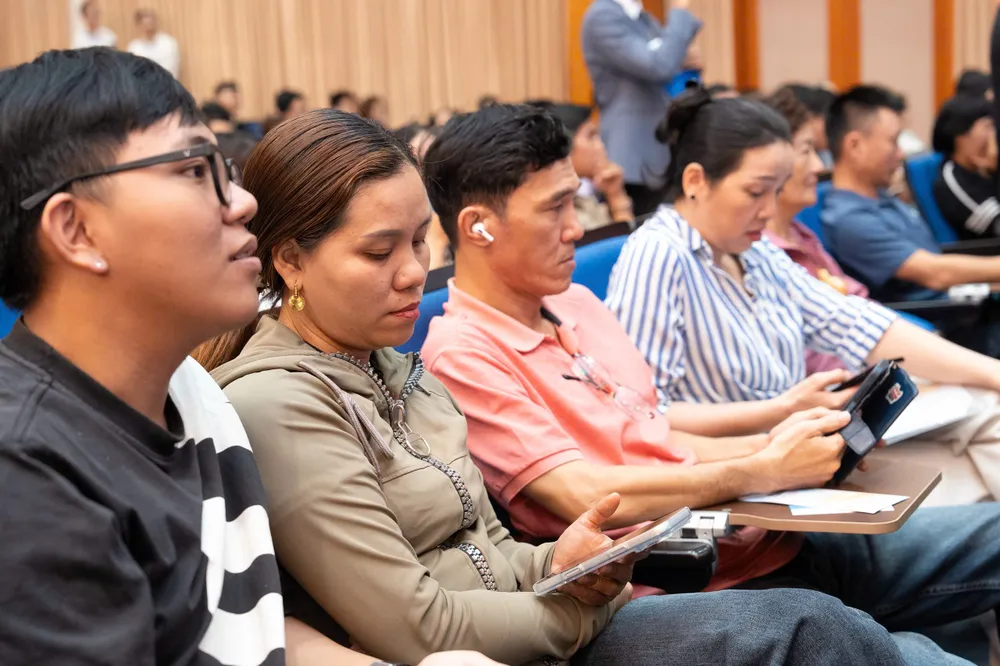 Phường Cát Lái (TPHCM) tuyên truyền về chính sách thuế mới cho 300 hộ kinh doanh 