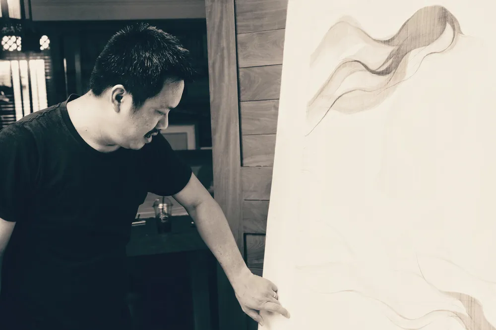 “Mộng mị giữa ban ngày” với tranh lụa Bùi Tiến Tuấn ảnh 5