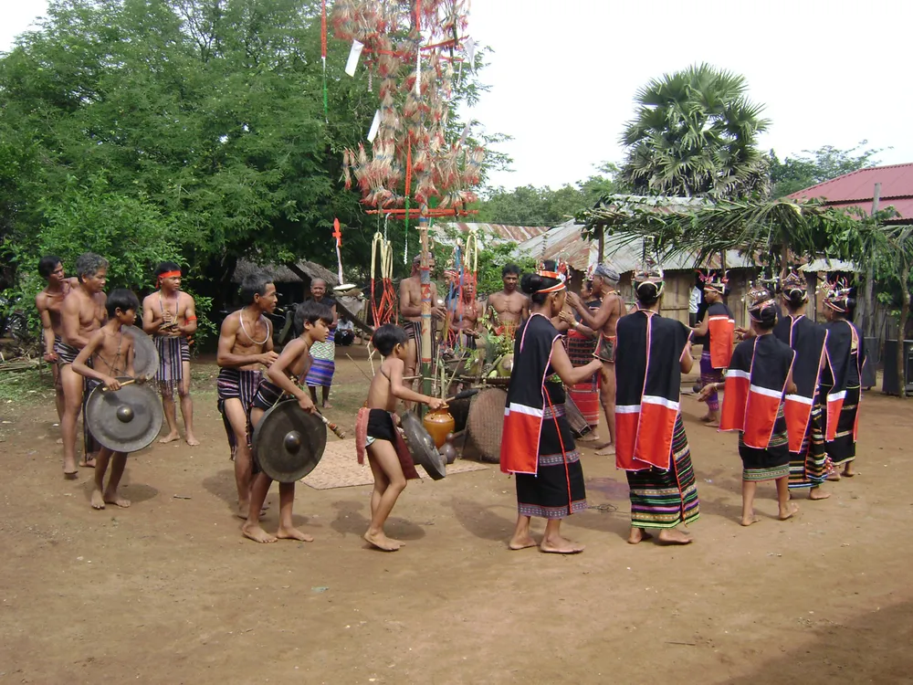 Thưởng lãm nét văn hóa độc đáo dân tộc Xtiêng tại TPHCM ảnh 2