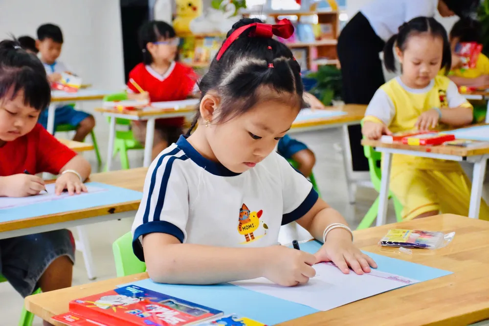Trẻ mầm non tham dự Ngày hội "Bé vẽ sáng tạo cùng BITEX".