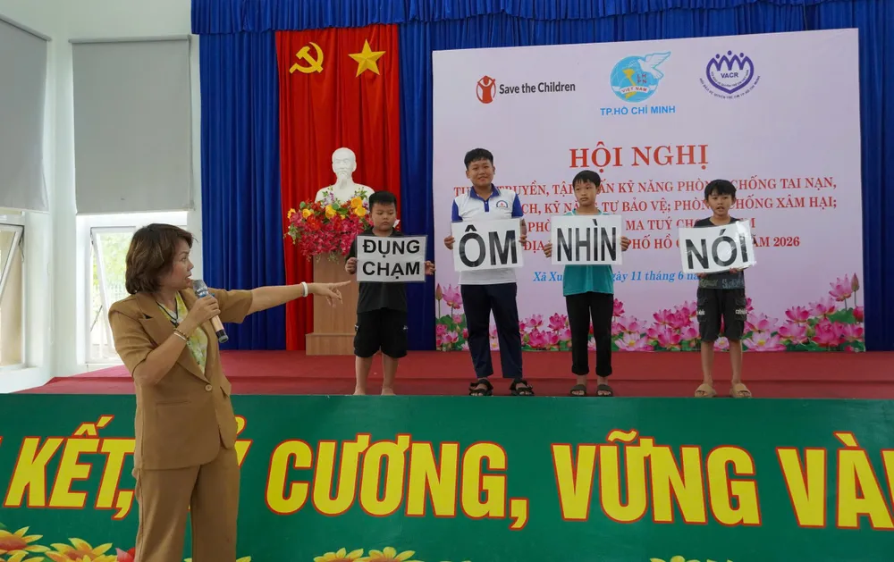 Hơn 100 trẻ em được tuyên truyền nhiều kiến thức để tự bảo vệ mình
