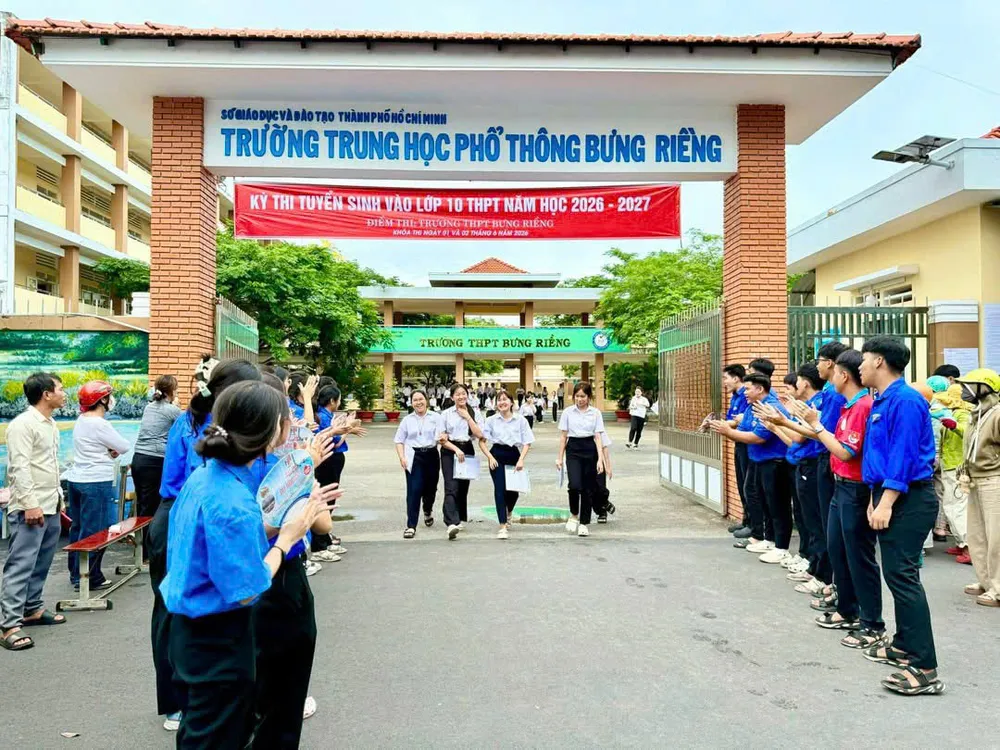 Học sinh dự thi tuyển sinh lớp 10 công lập năm học 2026-2027 tại Trường THPT Bưng Riềng (xã Xuyên Mộc, TPHCM). 