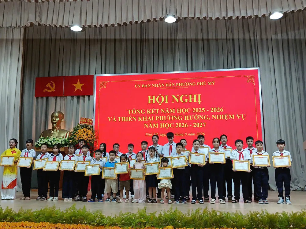 Tong ket nam hoc phuong Phu Mỹ.jpg