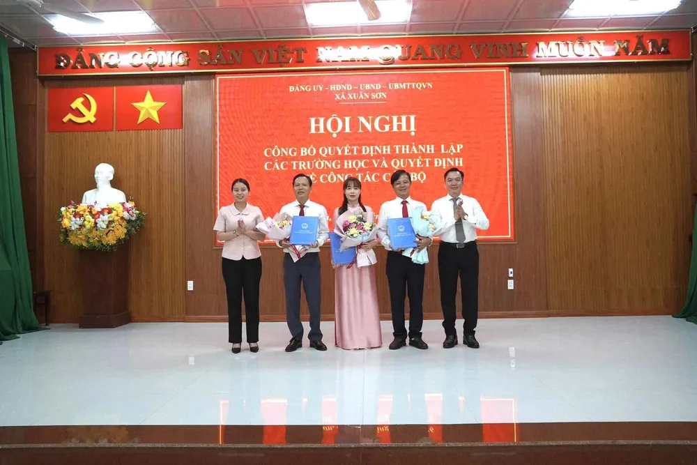 Xa Xuan Son sap xep truong lop TPHCM.jpg