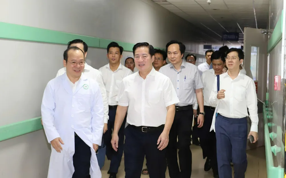 Bệnh viện Bình Dân khảo sát thực tế tại bệnh viện Đa khoa Bà Rịa.