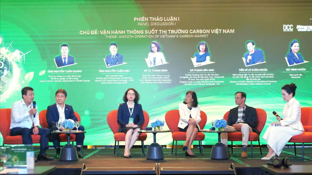 Các đại biểu tham dự diễn đàn. Ảnh MINH XUÂN