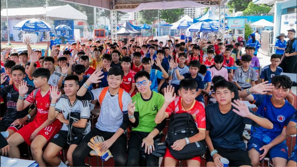 Chương trình thu hút sự tham dự của gần 1.000 thí sinh.
