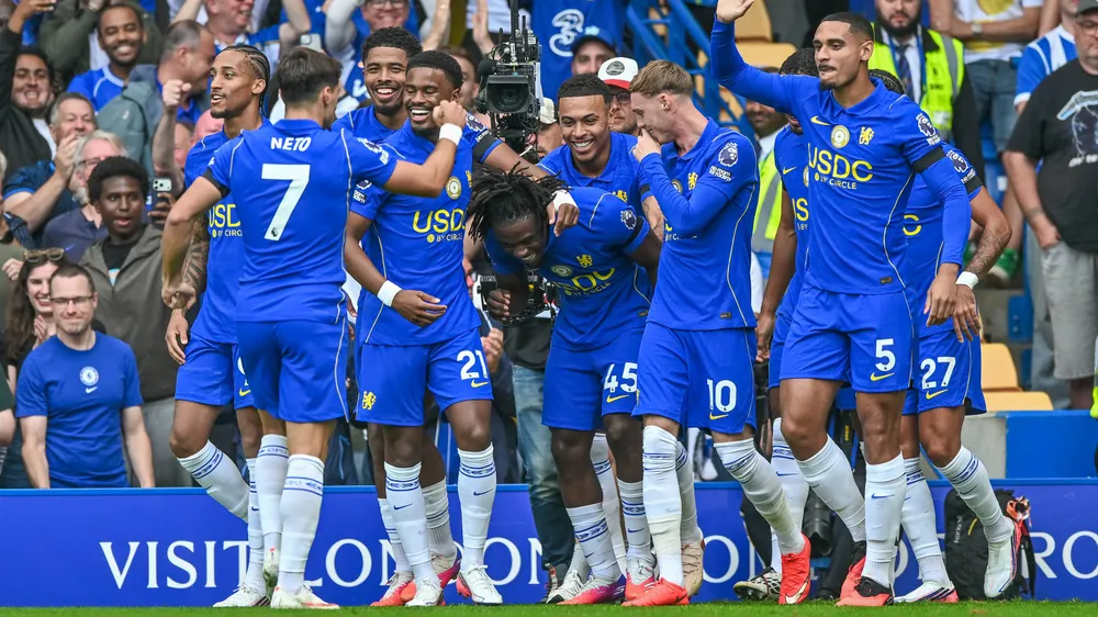 Neto (số 7) vẫn có thể rời Chelsea dù đang có phong độ tốt(Ảnh: THX)