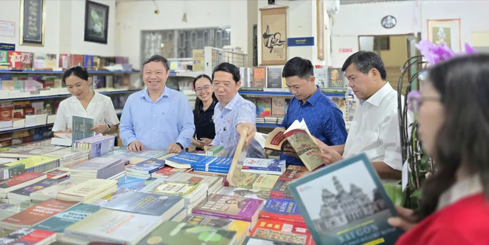 ban tuyen giao thanh uy 5