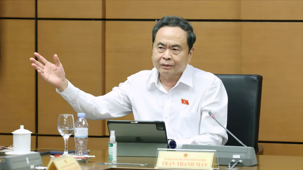Chủ tịch Quốc hội Trần Thanh Mẫn phát biểu tại phiên họp tổ ĐB Quốc hội TPHCM. Ảnh: QUANG PHÚC 