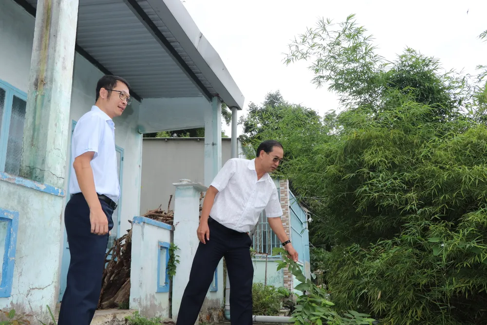 sat lo - kiem tra .JPG