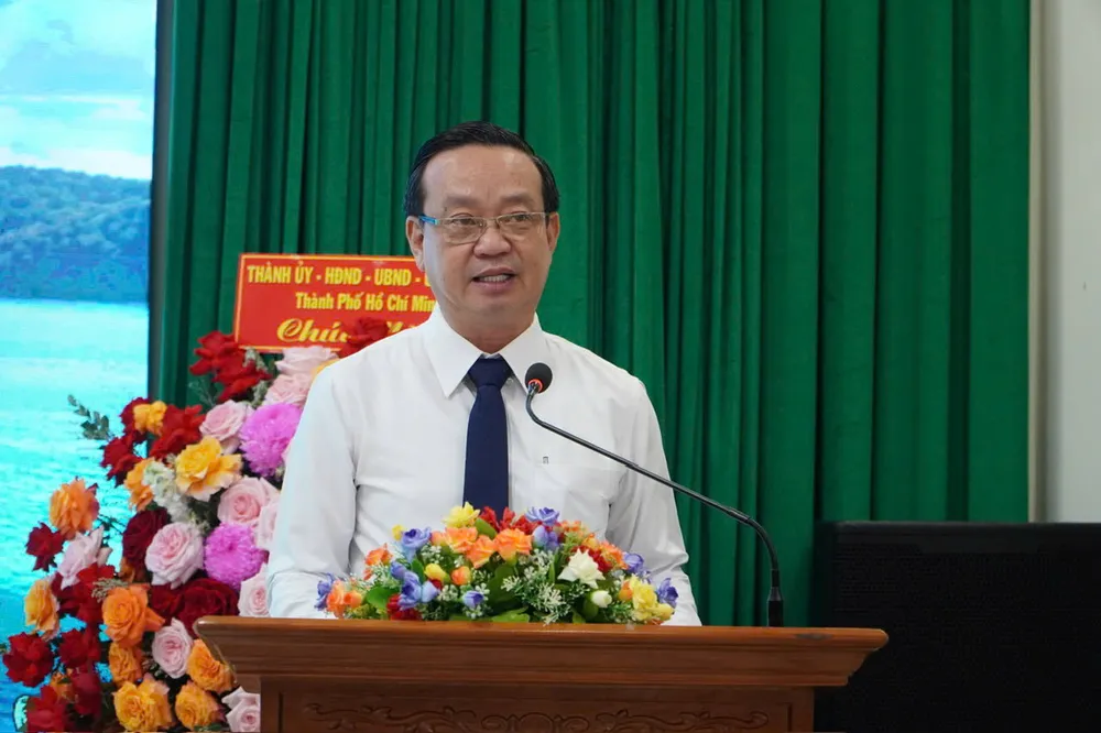 danh luc xanh - con dao 3.jpg