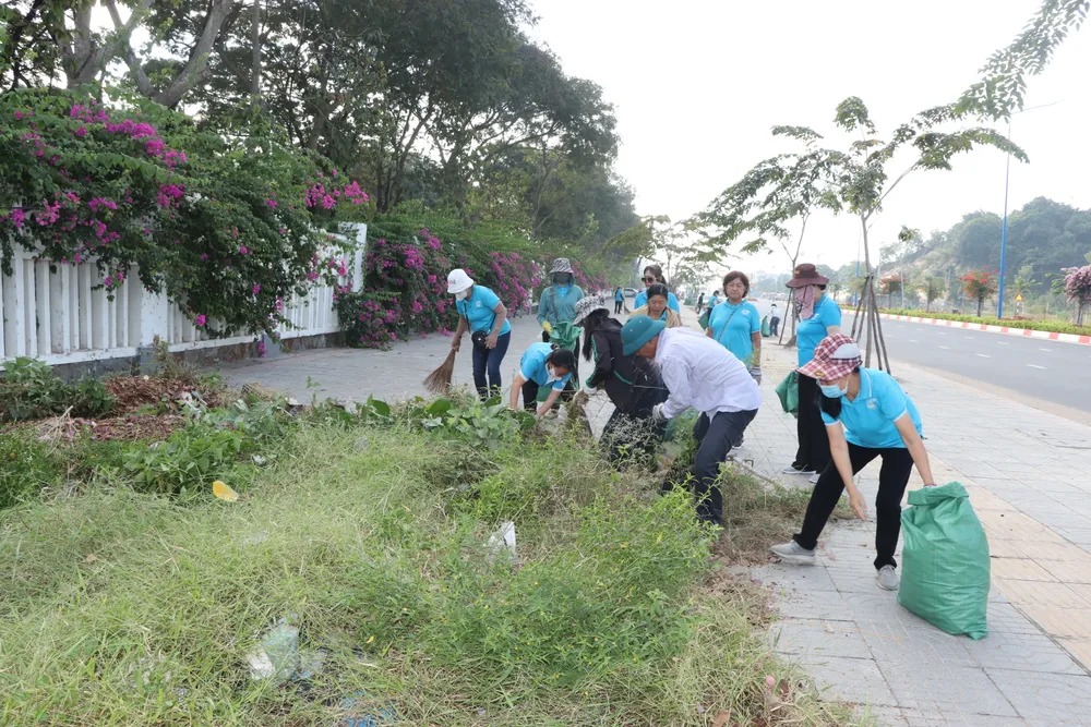 phuoc thang - chu nhat xanh 2.JPG