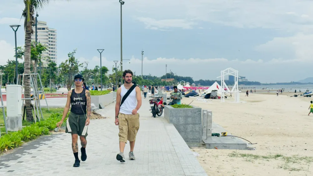 Không để tái diễn tình trạng buôn bán hàng rong tại Công viên Bãi Sau