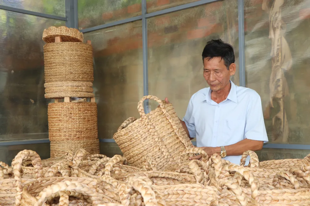 dan luc binh - 3.JPG