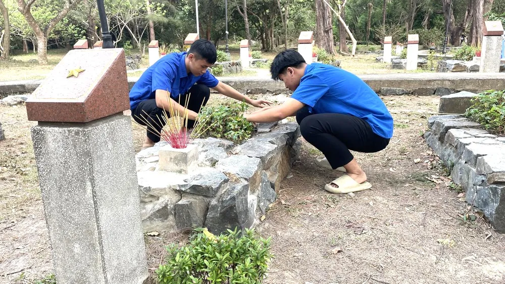 nghia trang hang duong - 2.jpg