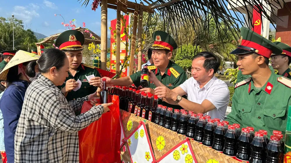 con dao - tet quan dan 2.jpg