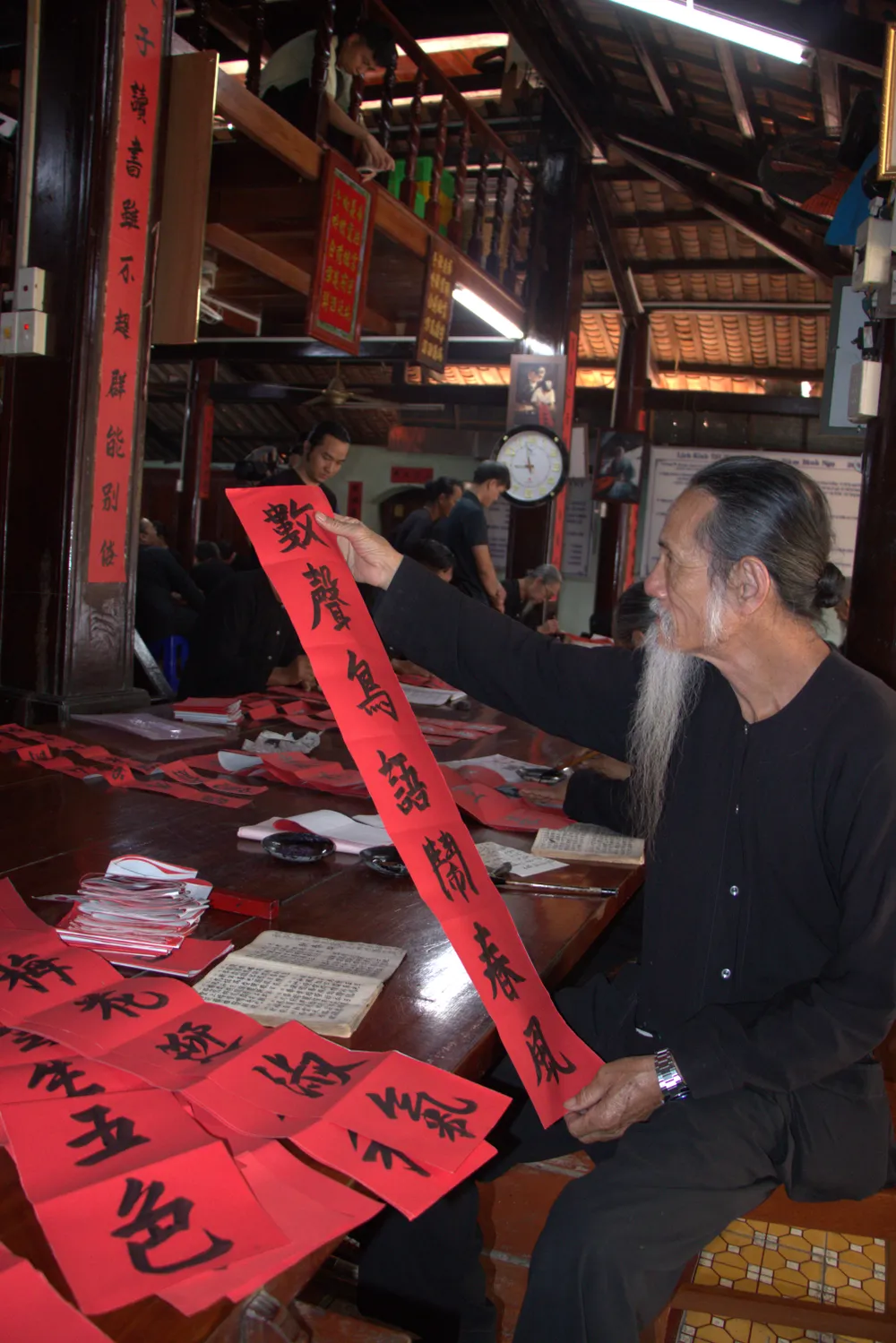 nha lon - viet lien 3.jpg