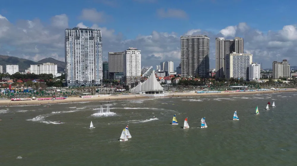 khai hoi - the thao bien 2.jpg