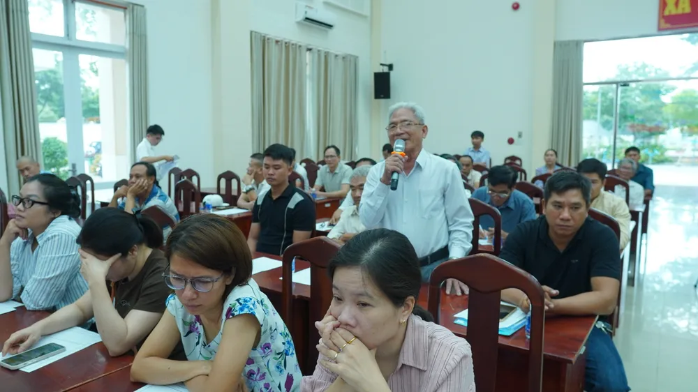 kim long - doi thoai 2.jpg