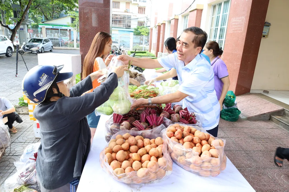 nong san viet 1.JPG