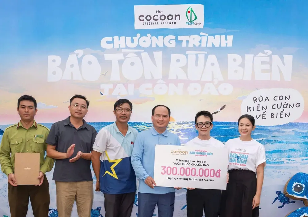 con dao - bao ton rua bien 4.jpg