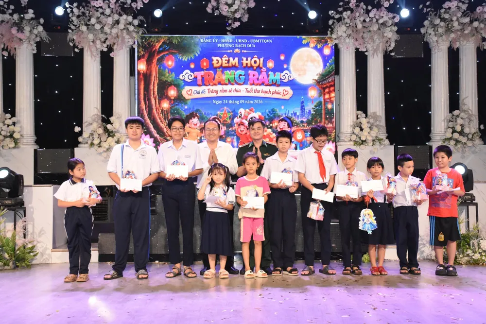 trung thu 2.jpg