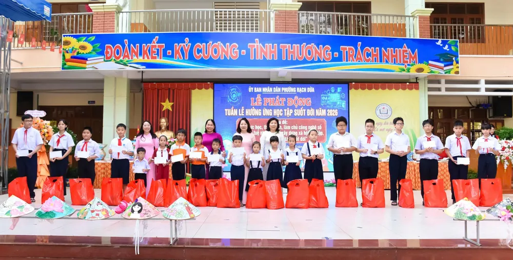 hoc tap suot doi 2.jpg