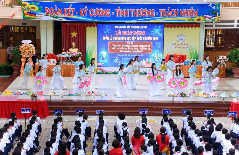 hoc tap suot doi 4.jpg