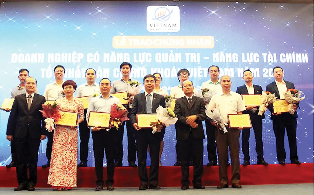 Hòa Bình có năng lực quản trị tài chính tốt trên sàn chứng khoán Việt Nam 2018 ảnh 3