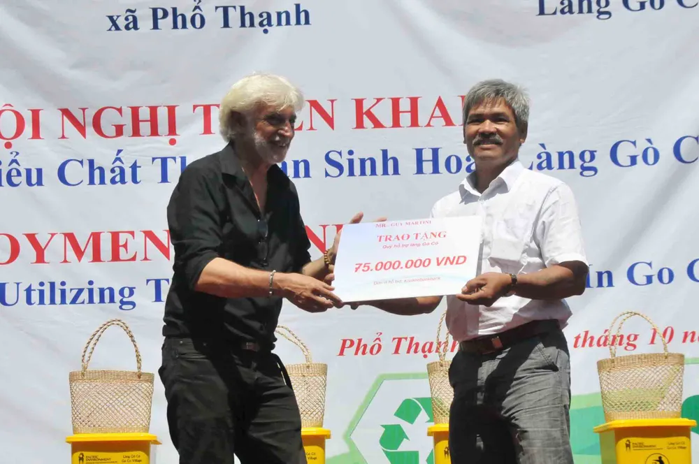 Quảng Ngãi: Hơn 10.000 USD xây dựng mô hình “làng không rác” ảnh 4