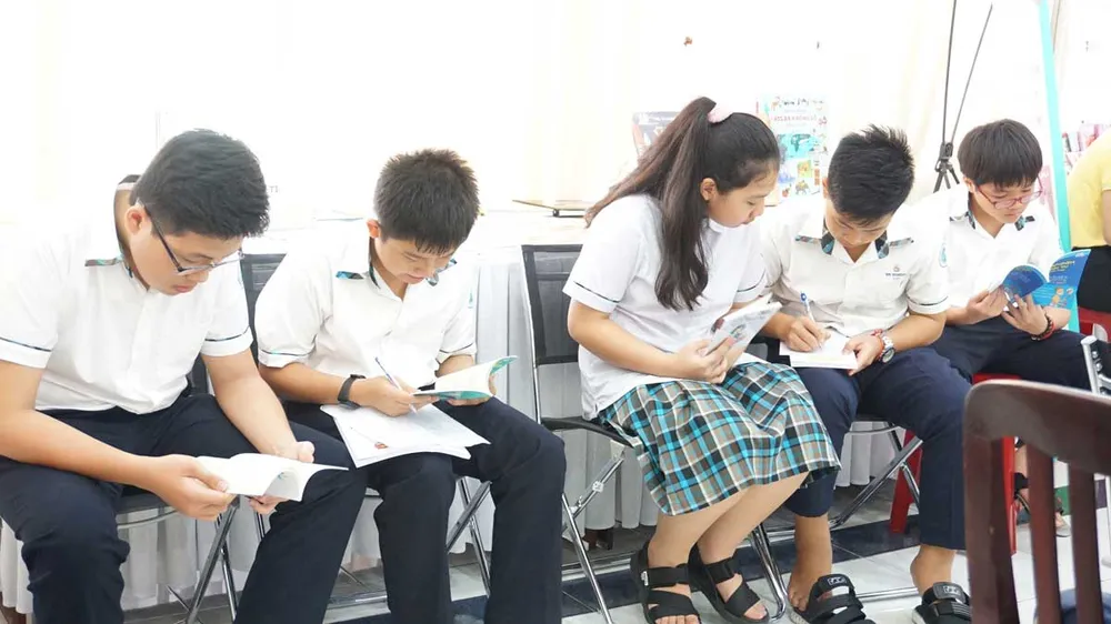 Cổ vũ thói quen đọc sách của người trẻ ảnh 1