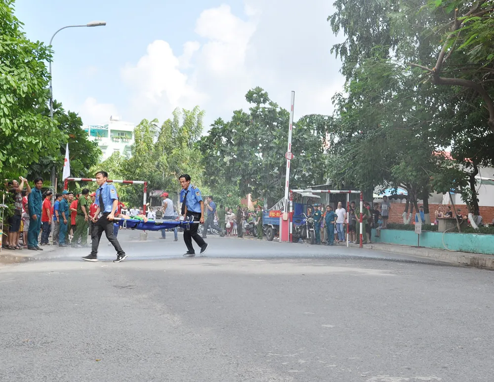 Rèn luyện kỹ năng qua diễn tập PCCC ảnh 2