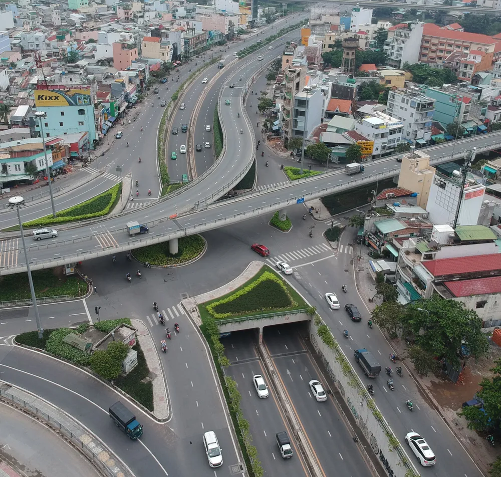 Hầm chui hữu dụng ảnh 1