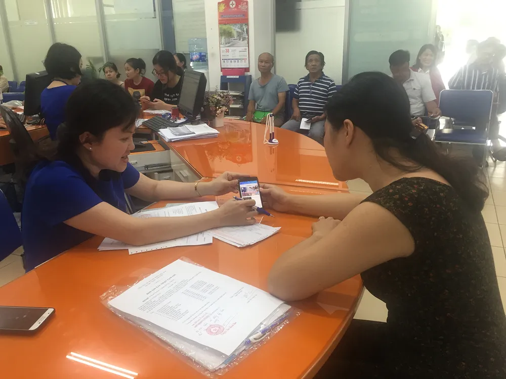 EVNHCMC hoàn thành cung cấp 100% các dịch vụ điện trực tuyến ảnh 1