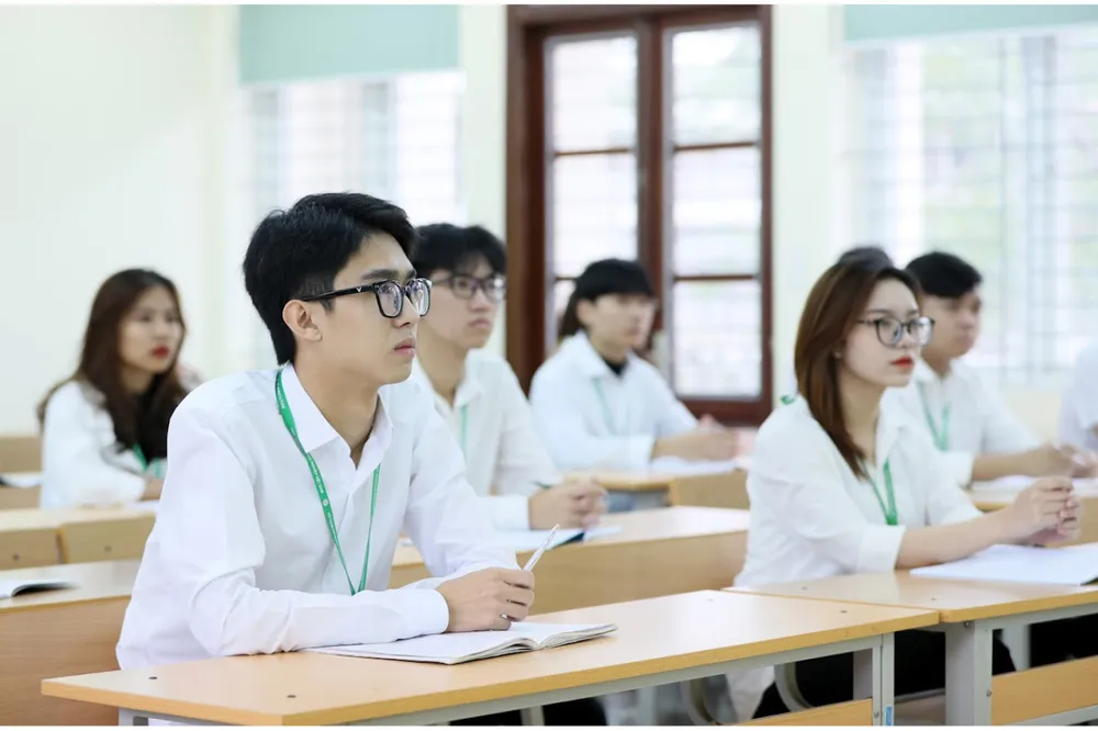 Bộ trưởng Nguyễn Kim Sơn: Kiên trì mục tiêu chất lượng giáo dục, ứng phó và thích nghi an toàn trước dịch bệnh ảnh 14