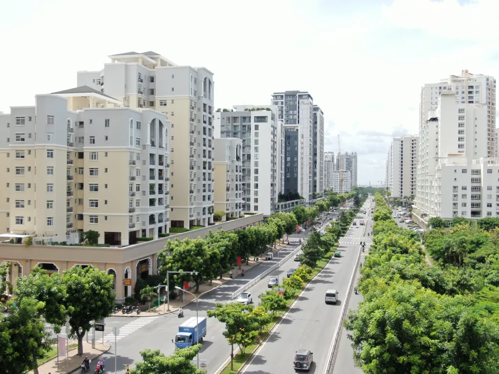 Khu dân cư trên trục đường Nguyễn Lương Bằng quận 7 HOÀNG HÙNG.jpg