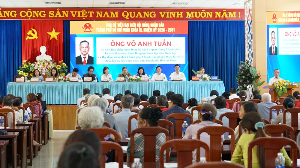 Cử tri phường Dĩ An gửi gắm nhiều vấn đề dân sinh đến người ứng cử