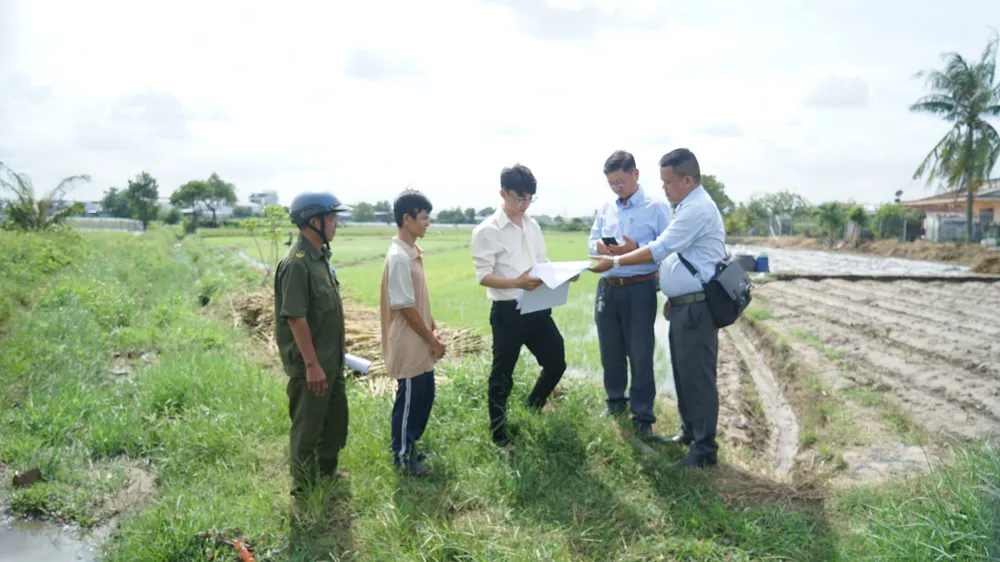 DUY04564.jpeg