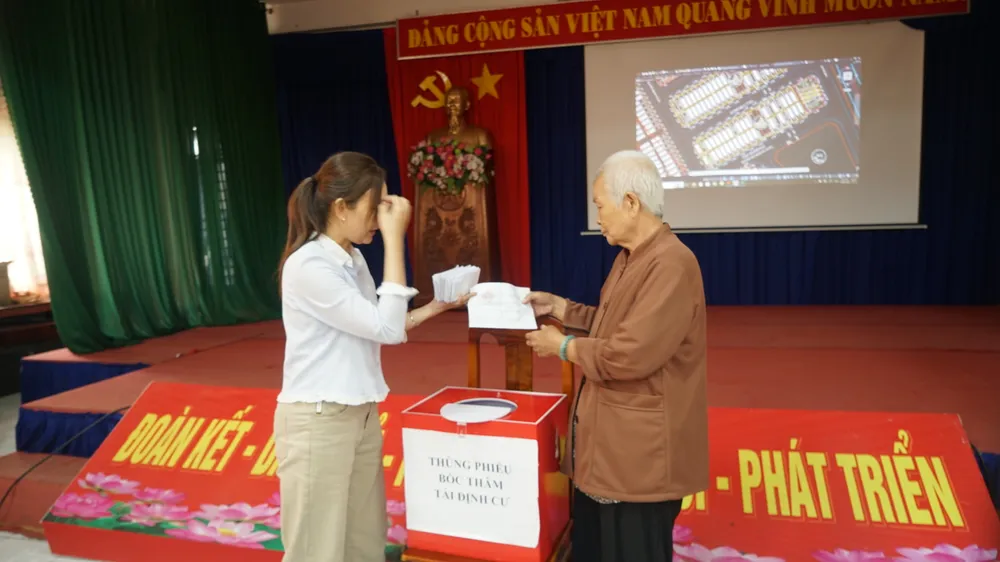 DUY04807.jpeg