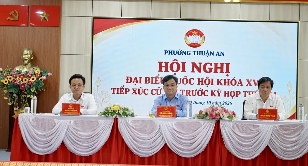 DUY08186.jpeg